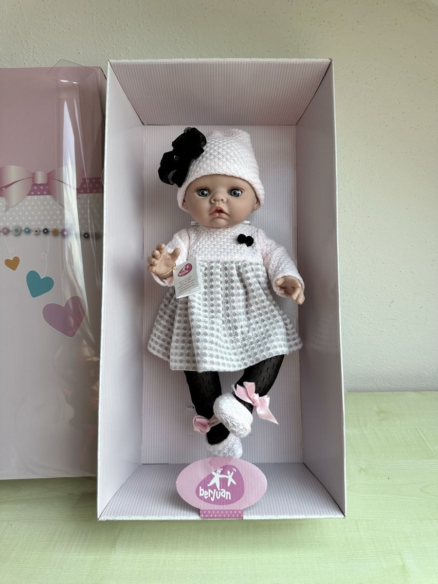 Poupées: Berjuan Mädchen Puppe – Neuf avec emballage d'origine à Zürich par Kat_5557 4