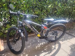 Velo electrique treck Rail 5 pratiquement neuf