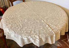 Häkeltischdecke