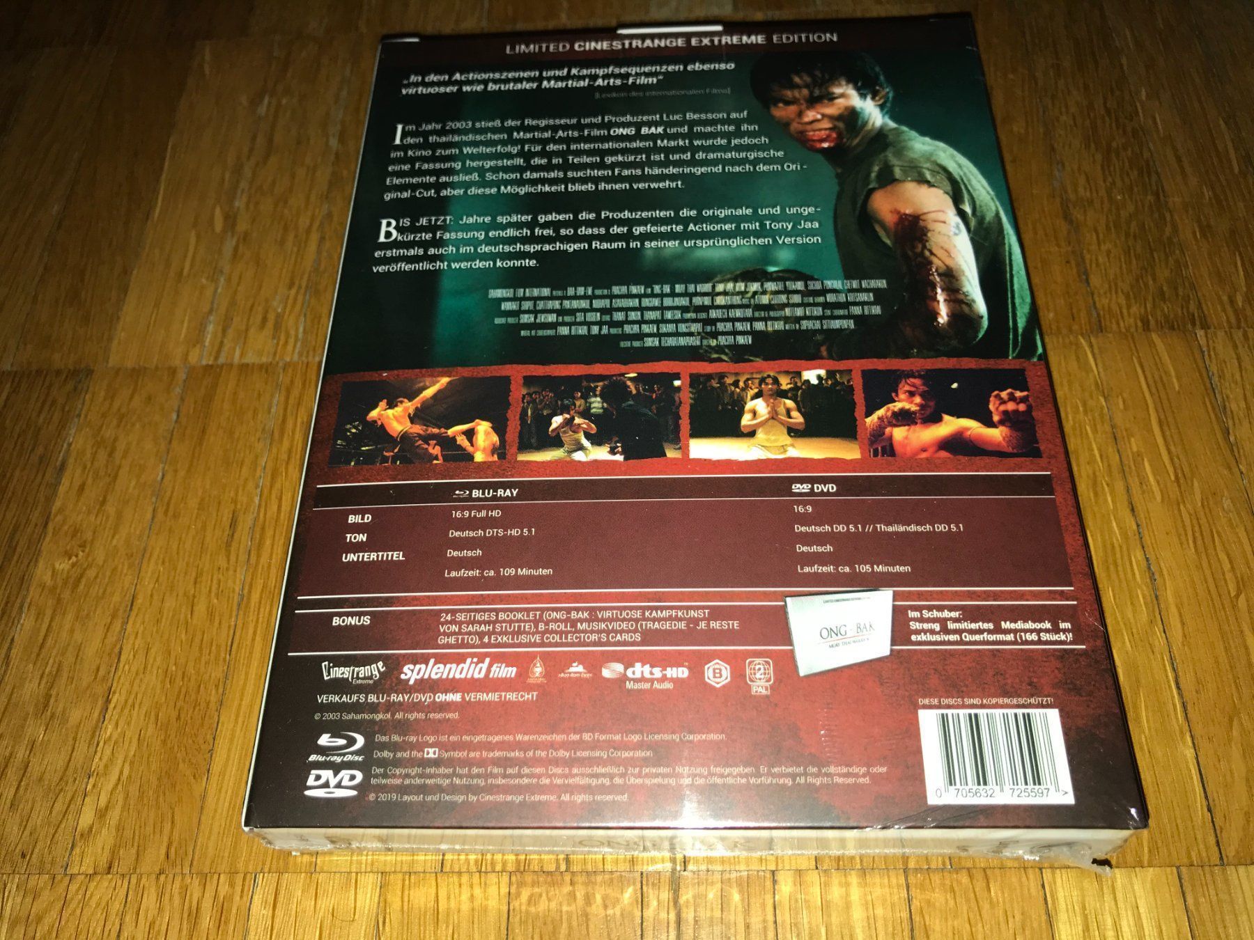 Tutti i DVDs: Ong Bak - Die Geburt eines Helden - Q - UNCUT – Nuovo e nell'imballaggio originale da Basel venduto da havsok 1