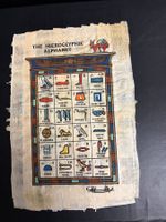 Aegyptisches Alphabet auf Papyruspapier