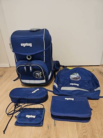 Ergobag Cubo Schulranzen-Set Blaulichtbär