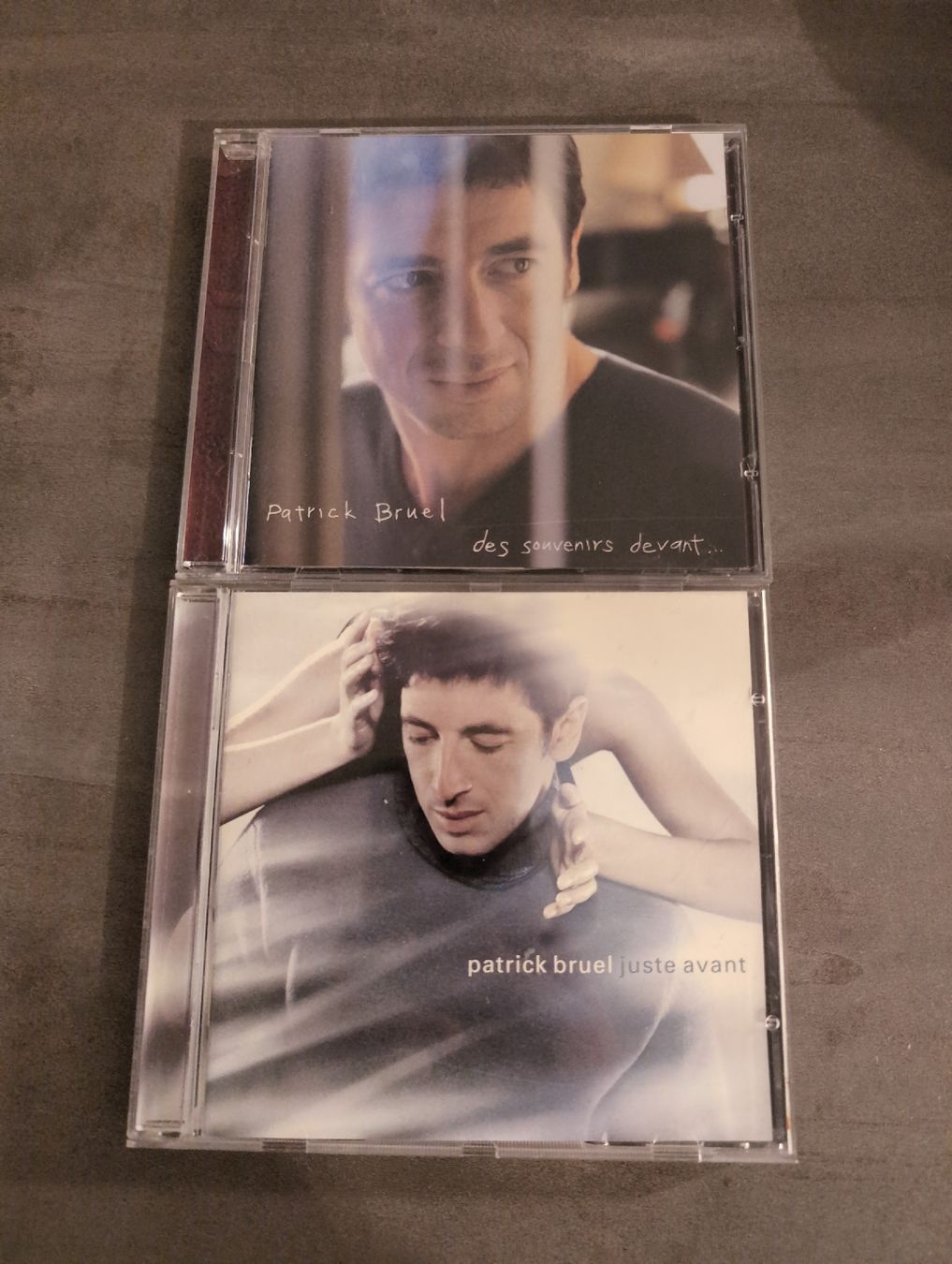CD: Patrick Bruel 2 CDs Juste avant et des souvenirs devant – Usato da Fontainemelon venduto da Amael01