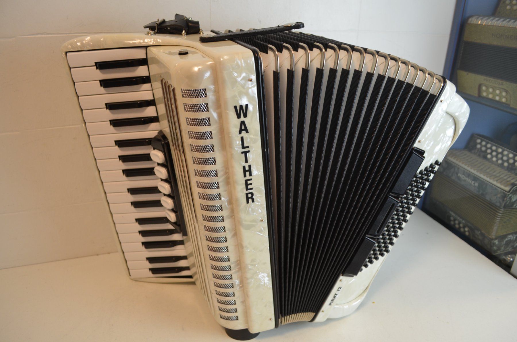 Instruments de musique: Akkordeon chromatisch Walther Pirat 72 – D'occasion à Zürich par baumusik 4