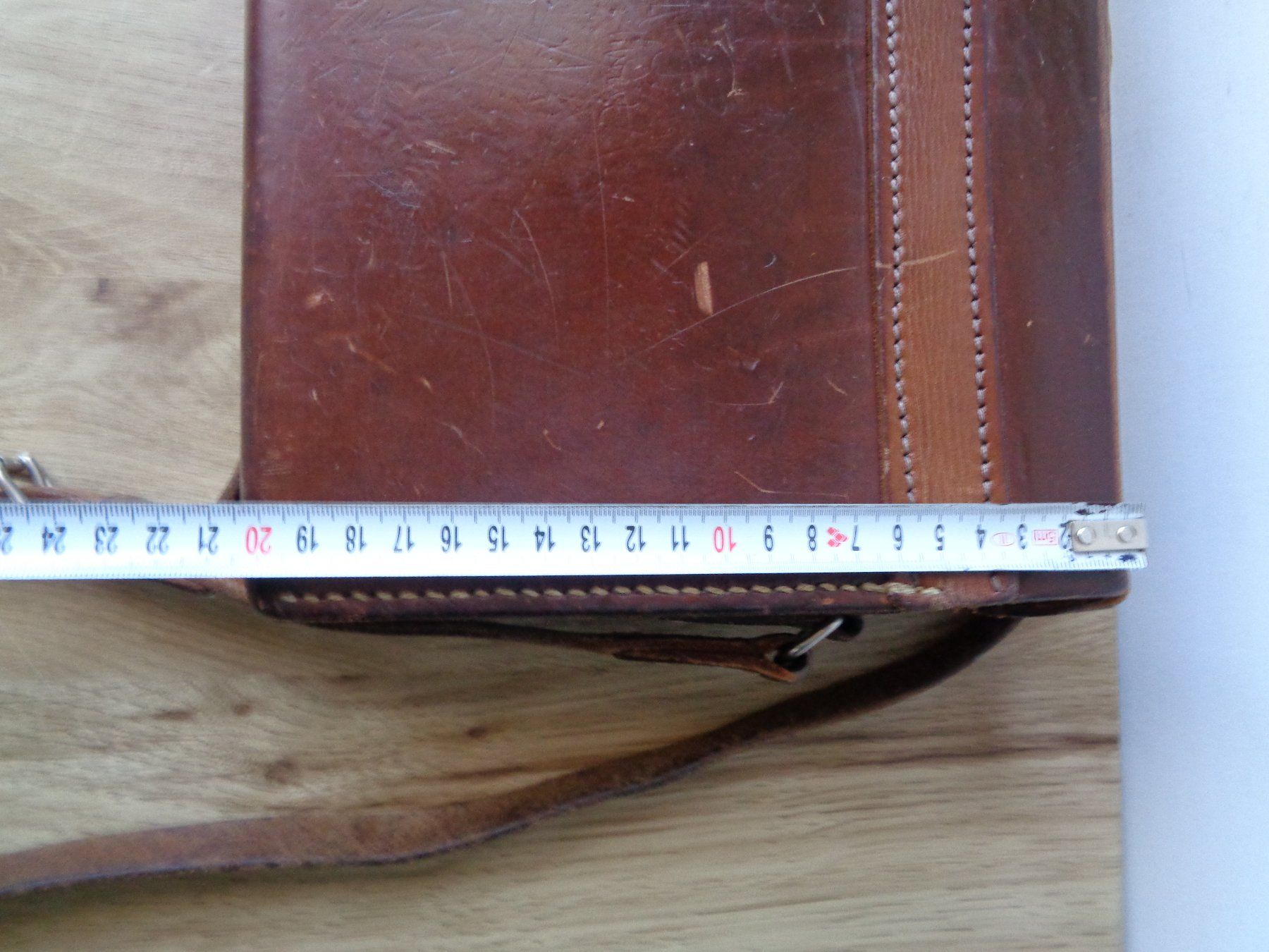 Borse: GROSSE LEDERTASCHE KARTENTASCHE MIT STEMPEL – Usato da Henggart venduto da Pascha22 8
