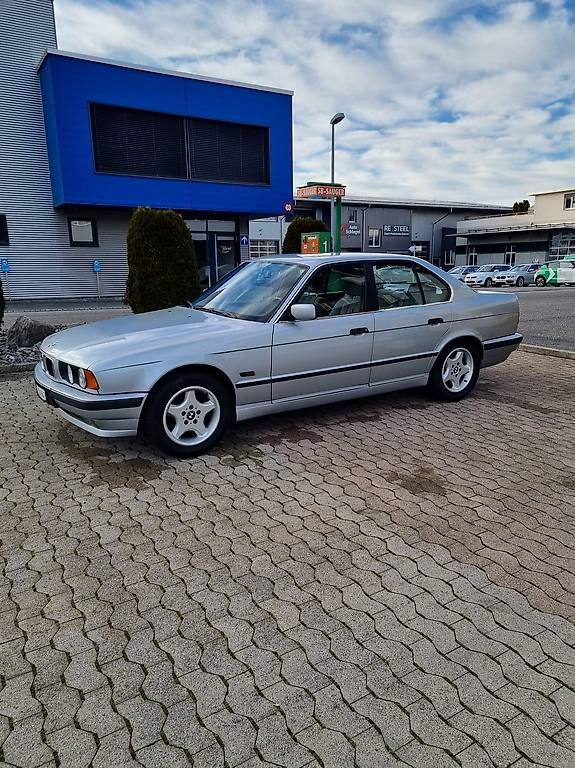 Autos: BMW E34 530i V8 – Gebraucht aus Zihlschlacht von rad_vvm9