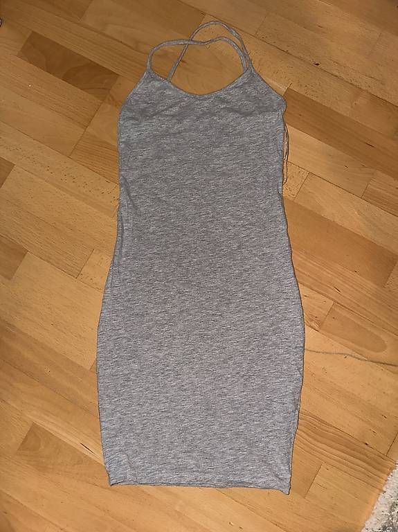 Vestiti: Graues Trägerkleid, XS – Usato da Watt venduto da nad_h9db 1