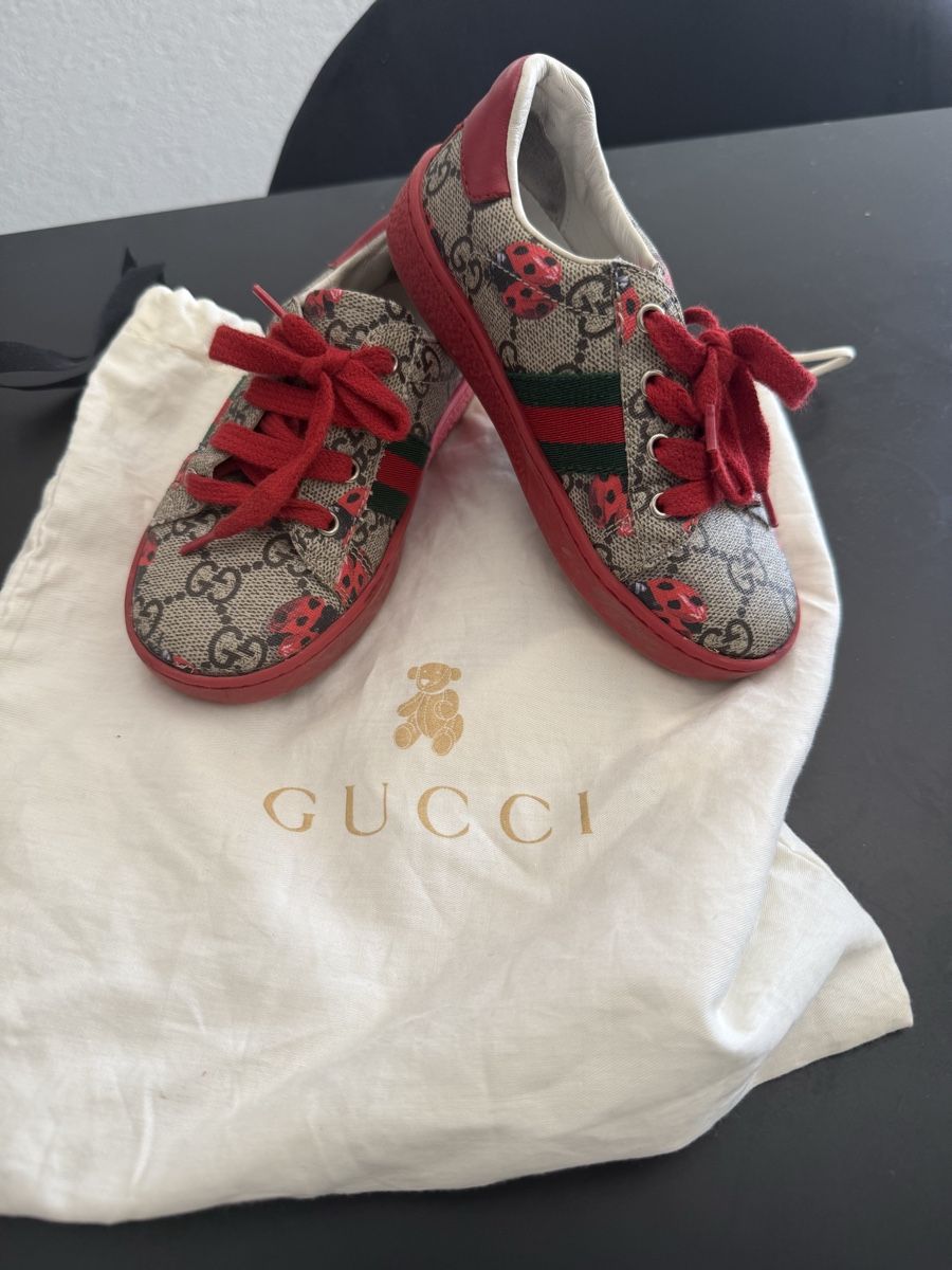 Scarpe per ragazze: Chaussures filles – Usato da Eclépens venduto da nbu_vhx9 3
