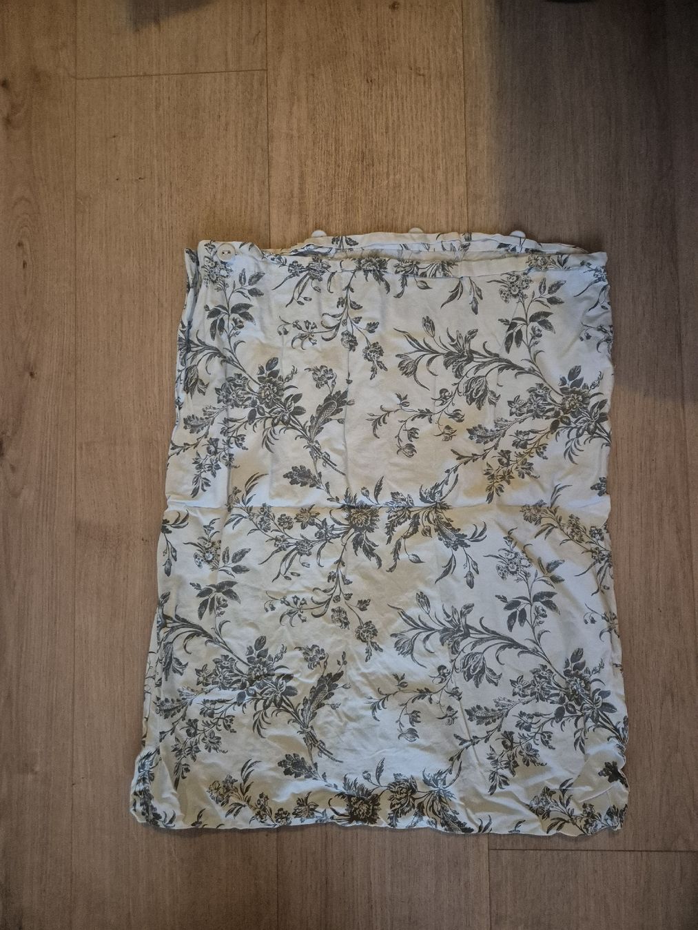 Ikea Cuscini: Ikea Kissenbezug Blumen – Usato da Belp venduto da manii__ 1