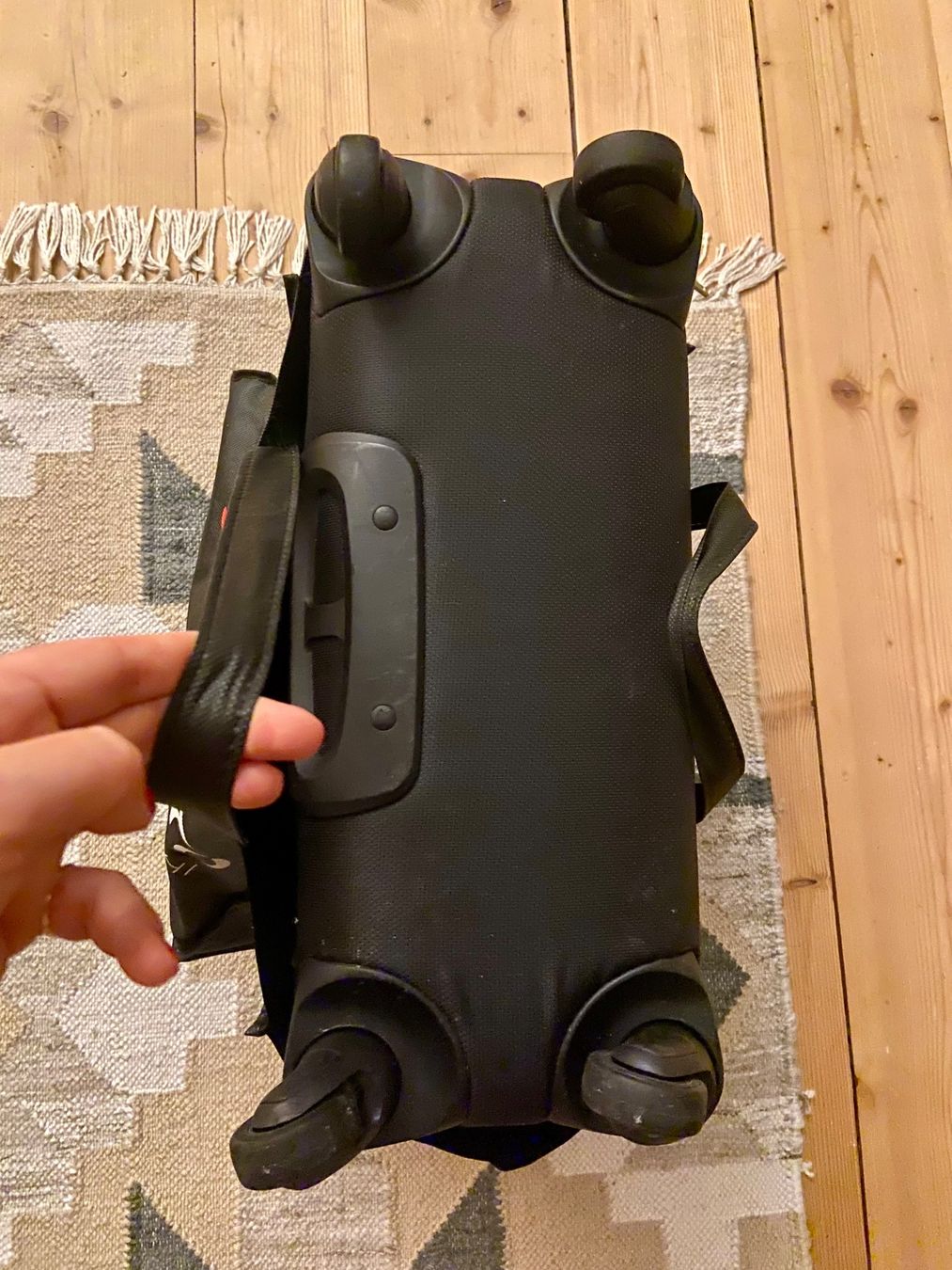 Samsonite Valigie: Samsonite suitcase black wheeled carry-on good condition – Usato da Zollikon venduto da yar_2d52 5