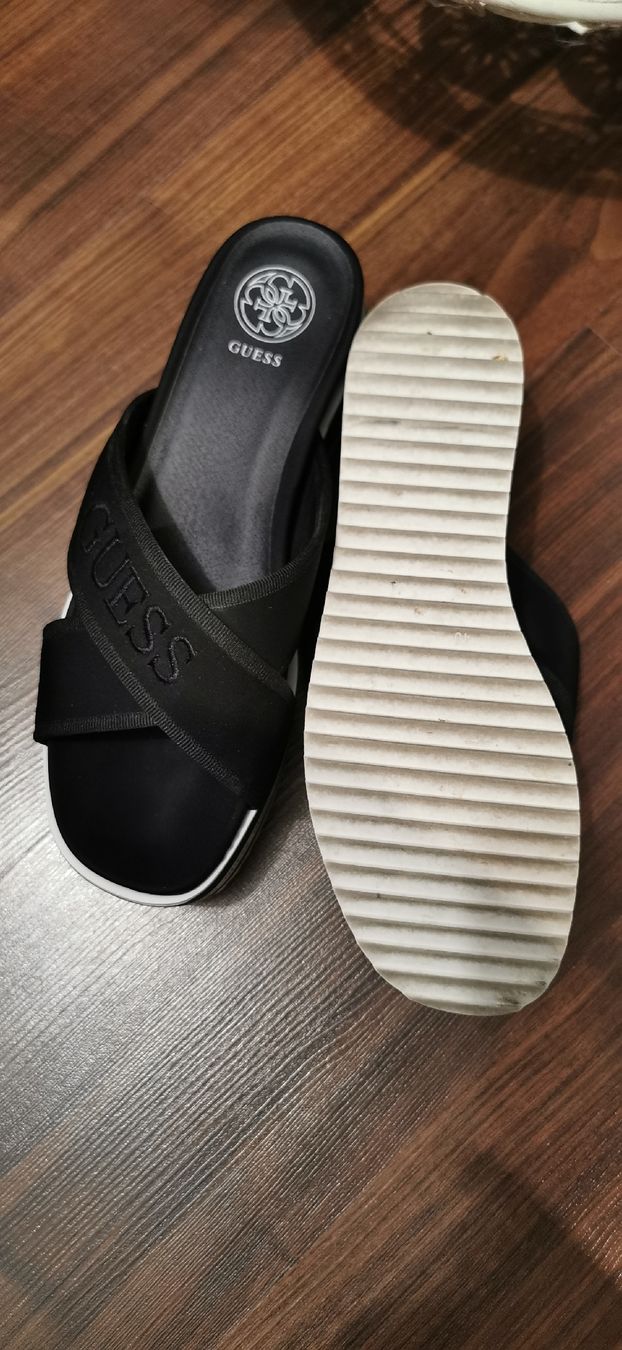 Guess Scarpe da donna: Guess Pantoletten – Usato da schaffhausen venduto da kucukaga 4