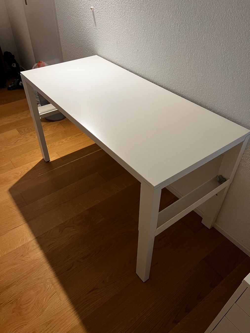 Ikea Bureaux: Ikea kinder Schreibtisch – D'occasion à Schwyz par sdesiree 1