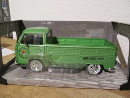 VW T2 PICK-UP CUSTOM 1968  MET GREEN SOLIDO  1:18