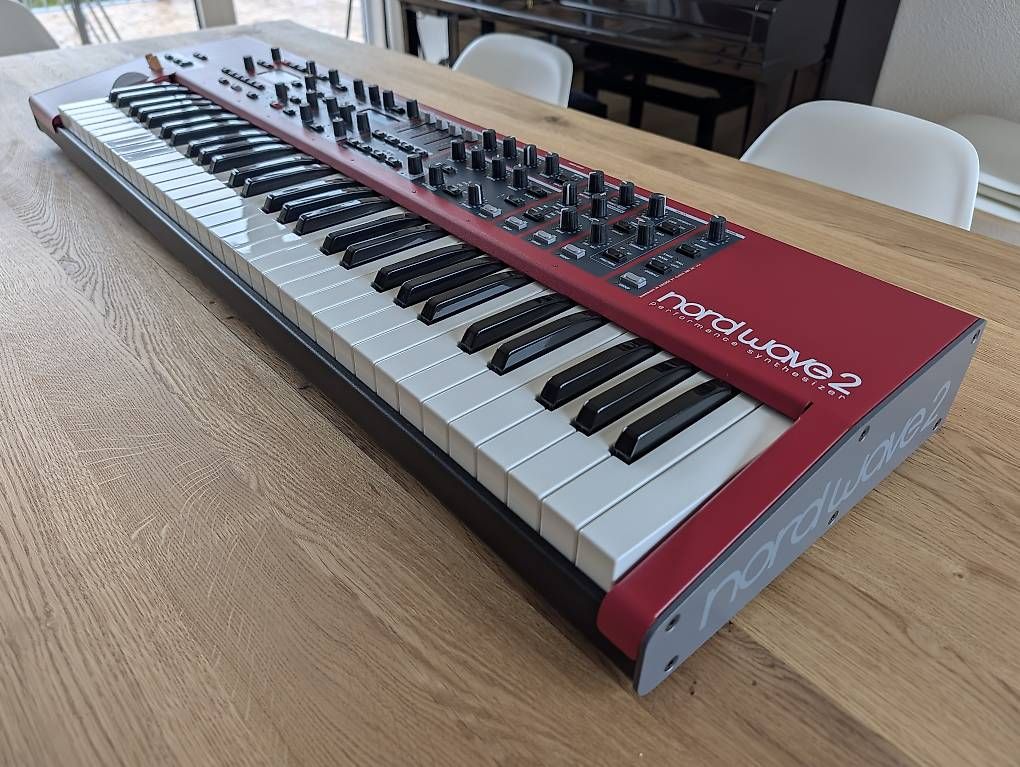 Nord Strumenti musicali: Neuwertiger Synth Nord Wave 2 – Usato da Birmensdorf ZH venduto da fastolf 3