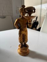 Figur mit Leuchter orientalisch Bronzeoptik