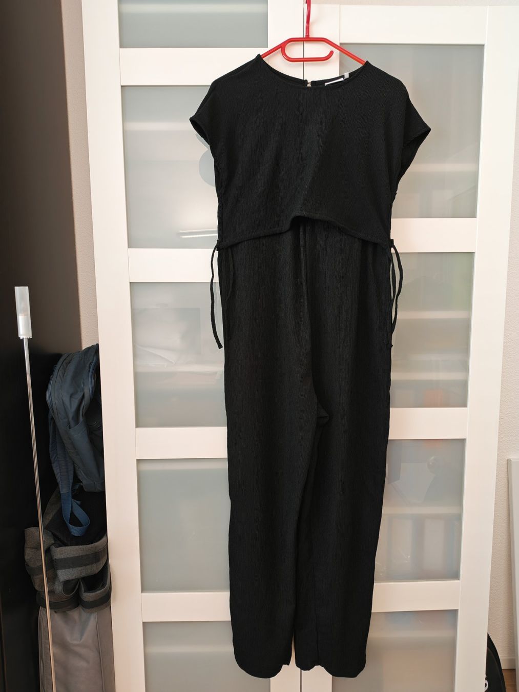 Mamalicious Jumpsuits: Mamalicious Jumpsuit (Umstandsmode) - Grösse S – Gebraucht aus Zürich von Tr1x1