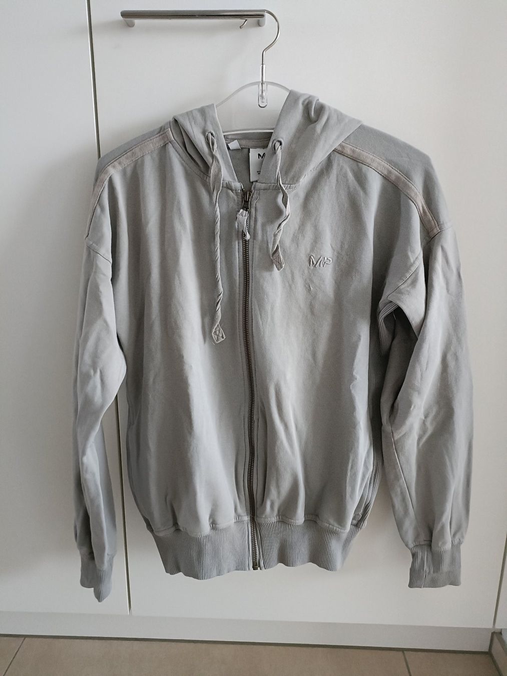 Giacche: Sweatjacke / Hoodie - Grösse S – Nuovo e nell'imballaggio originale da Rickenbach b. Wil venduto da VeryLovelyThings