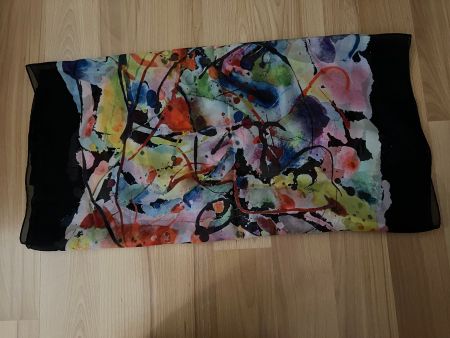 Seidenfoulard in Geschenkbox mit Glückwunschkarte