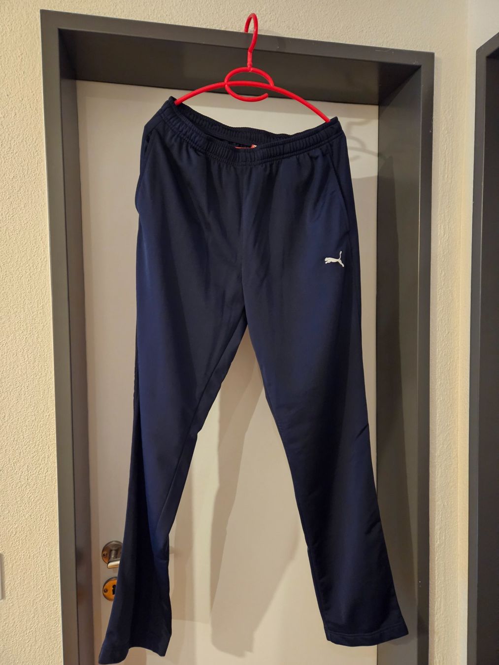 Completi: Neu: Puma Trainer - marine/blau - Gr. 48/50 – Nuovo (secondo la descrizione) da Uznach venduto da Laeuffer 1