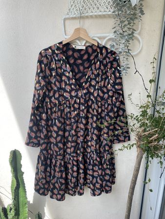 Robe Kattard Genève imprimé feuilles noir taille M 
