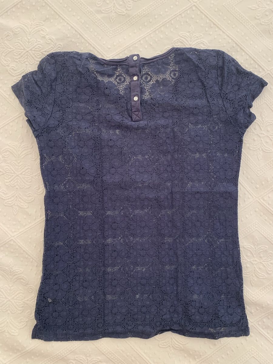 H&M T-Shirts: T-Shirt aus dunkelblauer Spitze – Neu (gemäss Beschreibung) aus Zürich von p_q7q_nichtraucher 2
