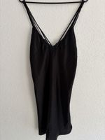Nuisette noire en satin avec dentelle taille S 