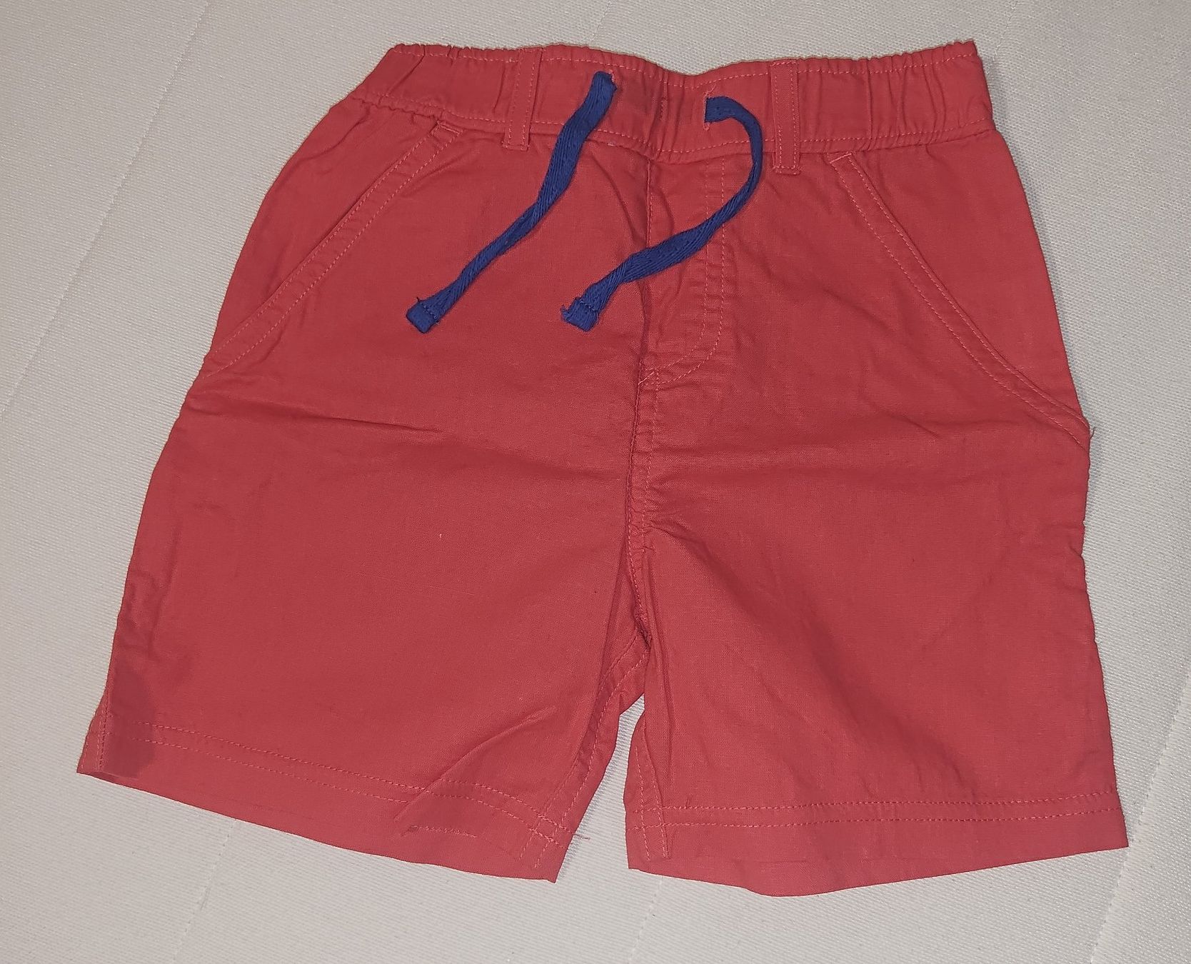 Pantaloni: Sommer Shorts Gr. 110/116 – Usato da Laupersdorf venduto da ela_uatb