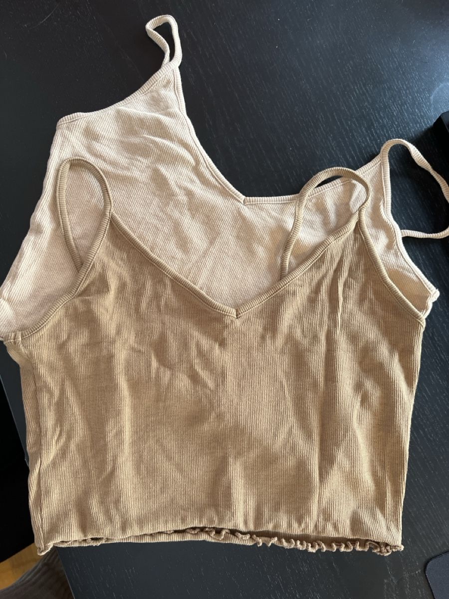 Tops: 2x feinripp crop tops M 38 – Gebraucht aus Horgen von aiac0 1