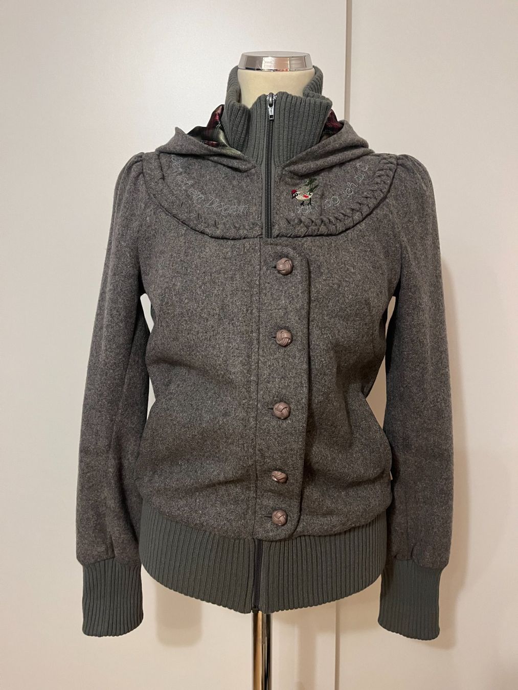 Giacche: Winterjacke / Wolle / Grau / S / Blutsgeschwister – Usato da Maienfeld venduto da 2nd-Hand-Parts