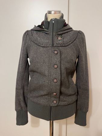 Winterjacke / Wolle / Grau / S / Blutsgeschwister