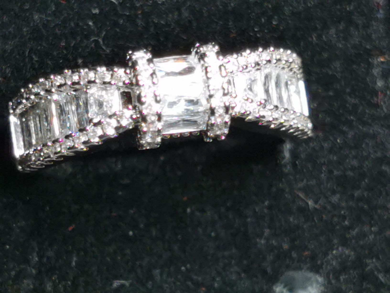 Ringe: Damen Ring Durchmesser 17 mm – Neu und originalverpackt aus Schlieren von vlalif 1