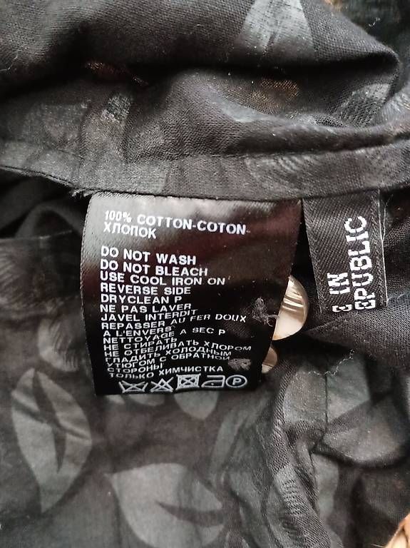 Camicette: Asymmetrische Bluse von Ann Demeulemeester – Usato da Zürich venduto da Melianea 3