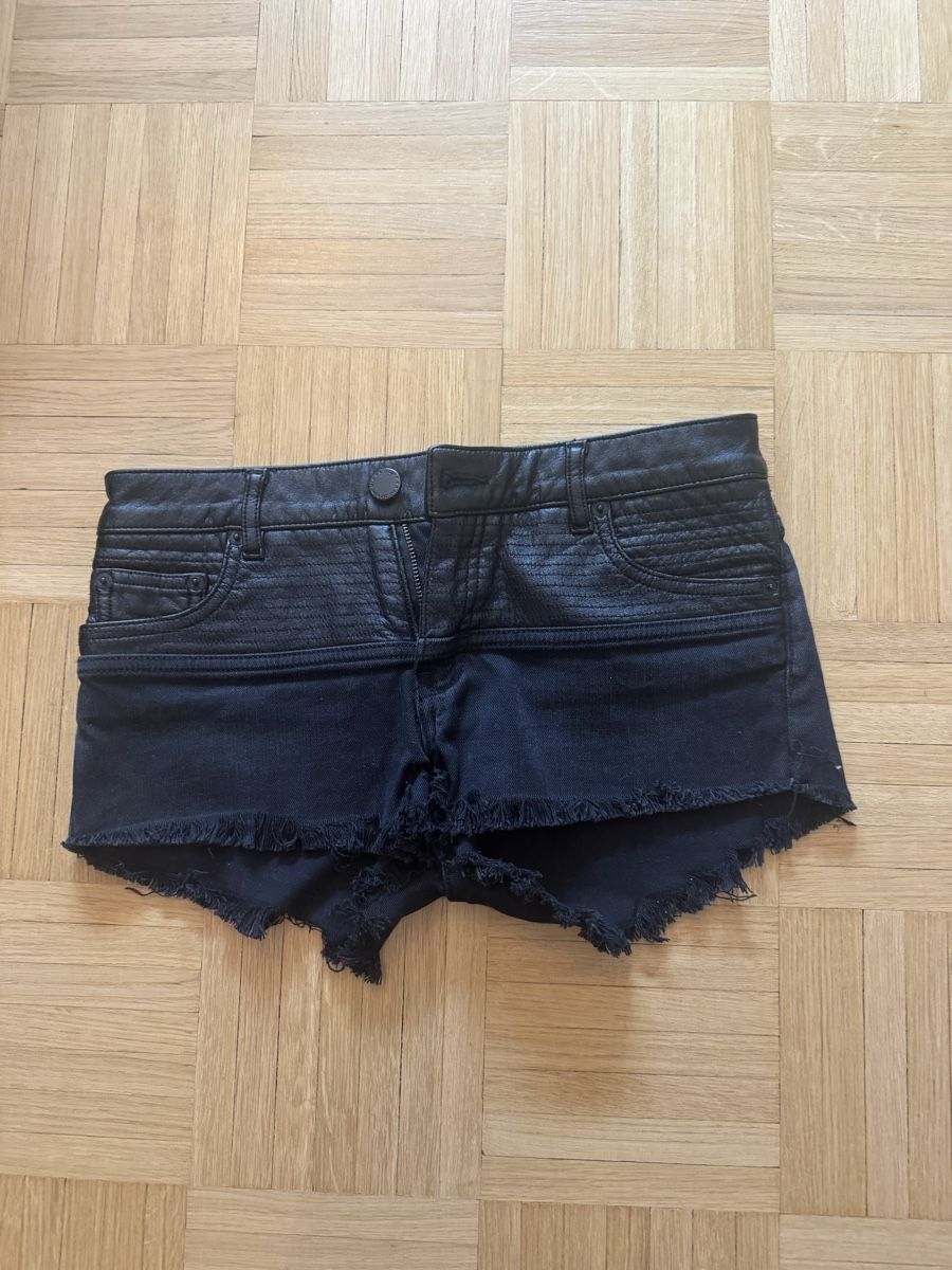 Maje Pantalons: Short Maje Taille 34 – D'occasion à Genève par Cindylou.01
