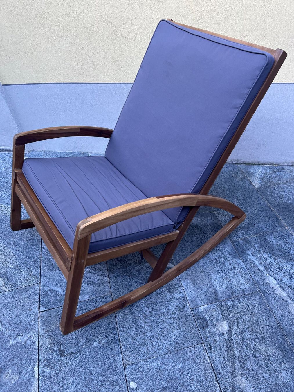 Poltrone: Sedia a dondolo stile scandinavo – Usato da Rivera venduto da lor_p69f
