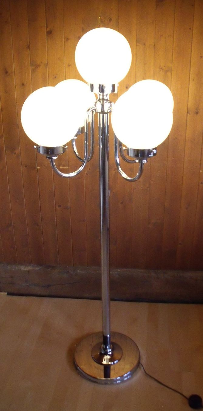 Lampade: SPACE AGE STEHLAMPE CHROM GLAS – Usato da Neuenegg venduto da Holzli2 1