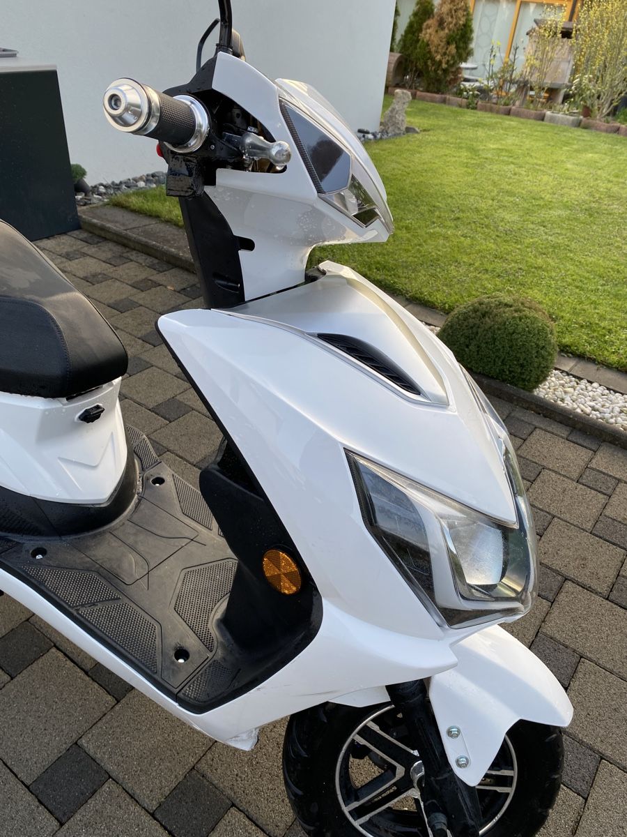 Strasse: Elektro Roller Vengo Leo – Gebraucht aus Würenlingen von Morina32