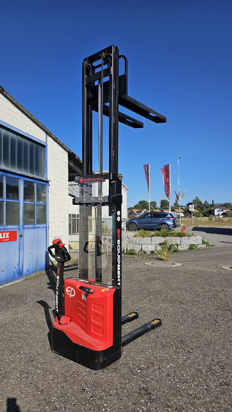 Gabelstapler & Hubwagen: Hubstapler Gabelstapler Hubwagen Stapler Elektrostapler – Gebraucht aus Jegenstorf von Bracher_Store 1
