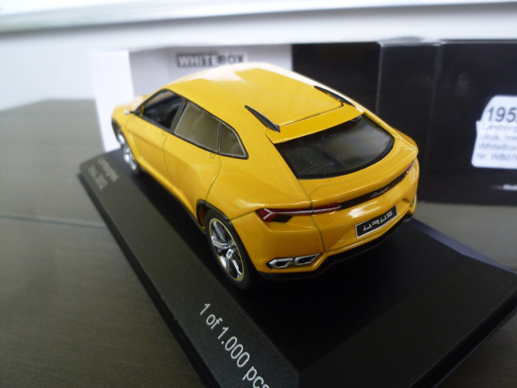 Lamborghini Modellini d'auto: Lamborghini Urus (2012) – Nuovo e nell'imballaggio originale da Flawil venduto da Imperiosud 3