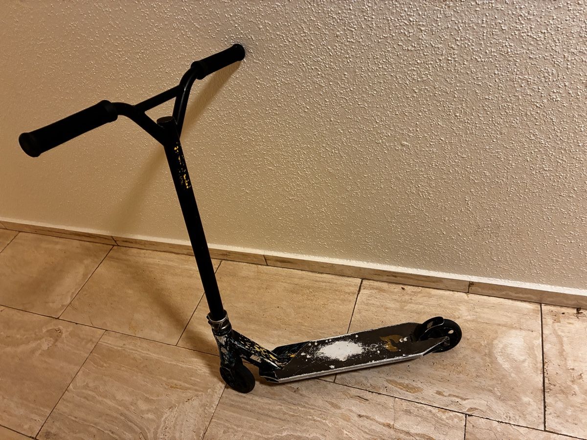 Chilli Kickboard: Stunt-Scooter Chilli. Defekt – Défectueux à Allschwil par Schwelheimer 1