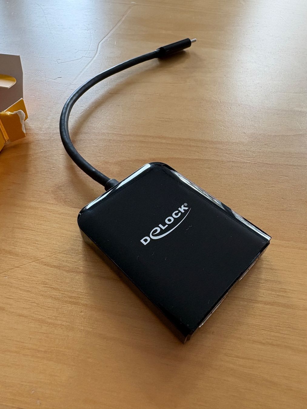 Adattatori: Delock USB Type-C Splitter to 2x HDMI – Usato da Auenstein venduto da 5222