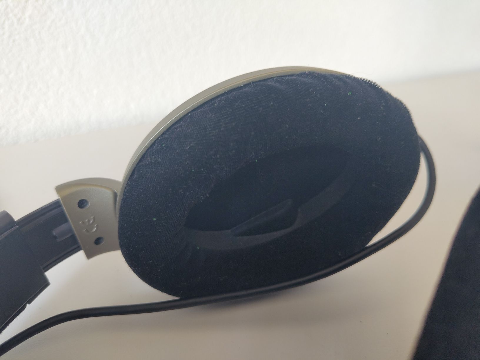 Sennheiser Cuffie: Kopfhörer Sennheiser HD 595 gebraucht – Usato da Stettlen venduto da uho_qxv5 2