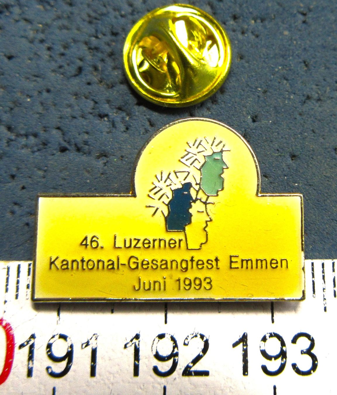 Swiss Placchette & Badge: EMMEN LUZERN KANT.GESANGSFEST PIN – Usato da Ettingen venduto da Hausi4711