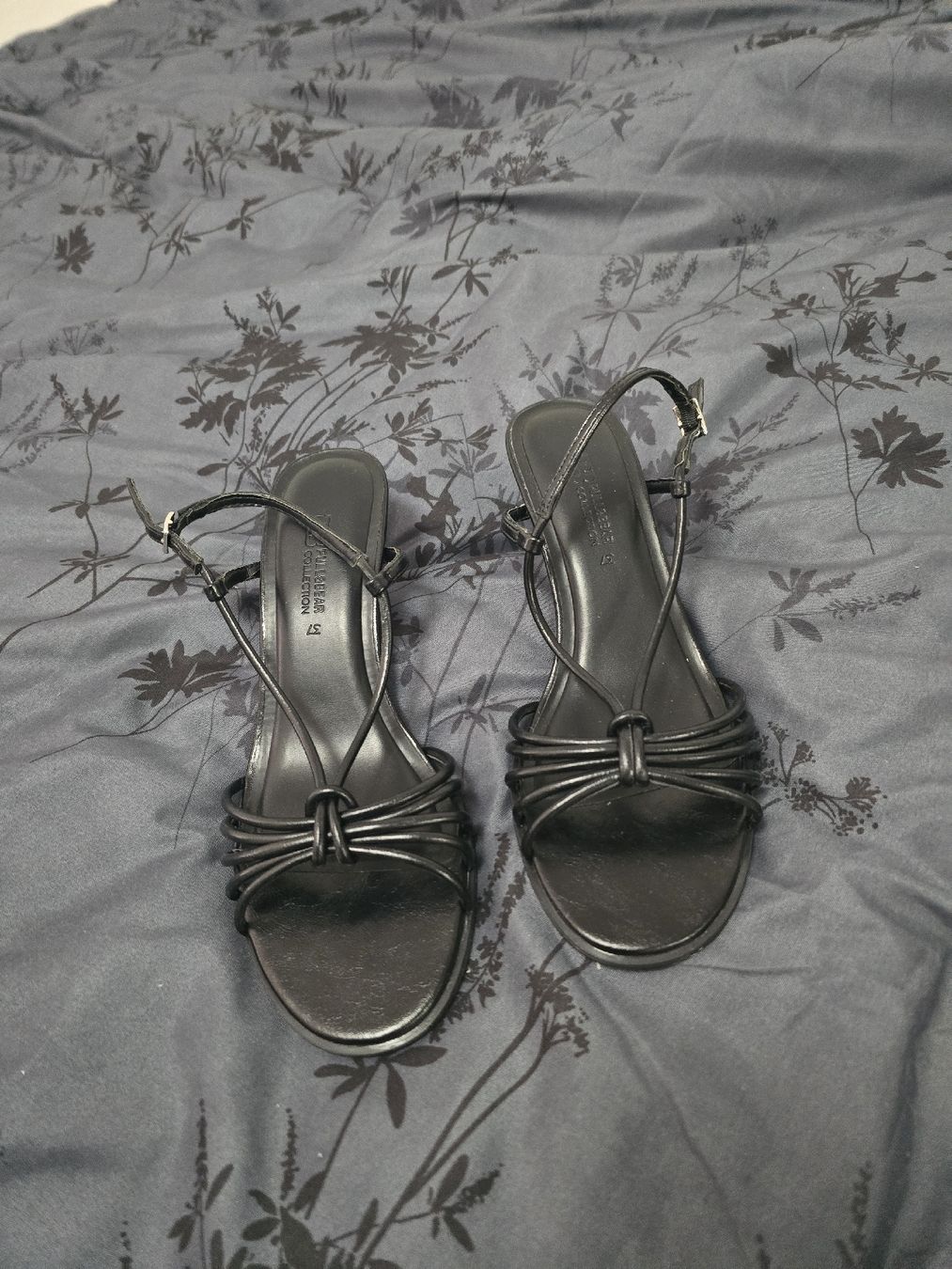Pull&Bear Scarpe da donna: sandales à talons – Nuovo (secondo la descrizione) da Tramelan venduto da Andreia25