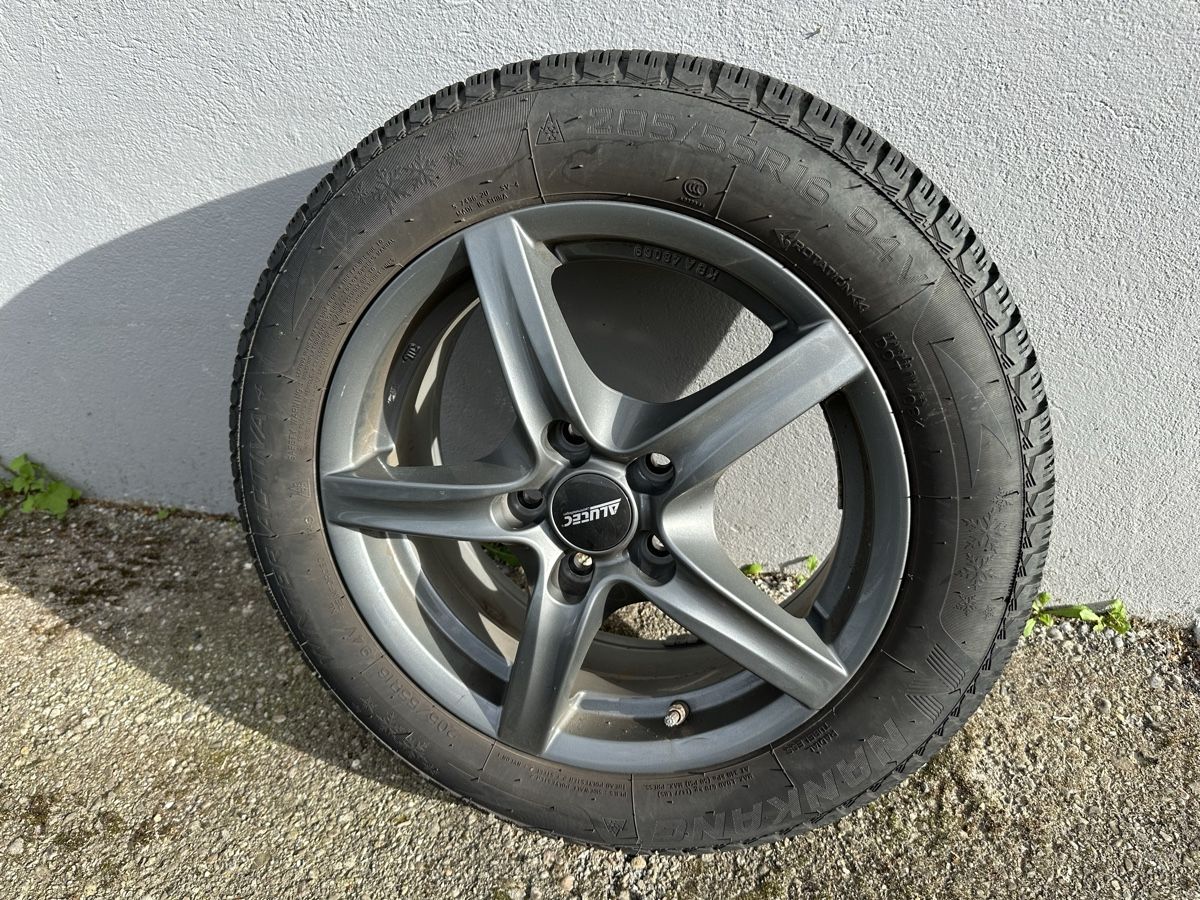 Pneumatici & Ruote complete: 4 komplette Räder 205/55 R16 – Usato da Holderbank SO venduto da _Renarde_ 7