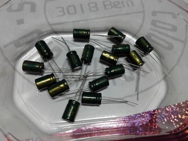 Componenti elettronici: Elektrolyt Kondensator 470uF 16V 2Stk – Nuovo (secondo la descrizione) da Luzern venduto da Salefactory