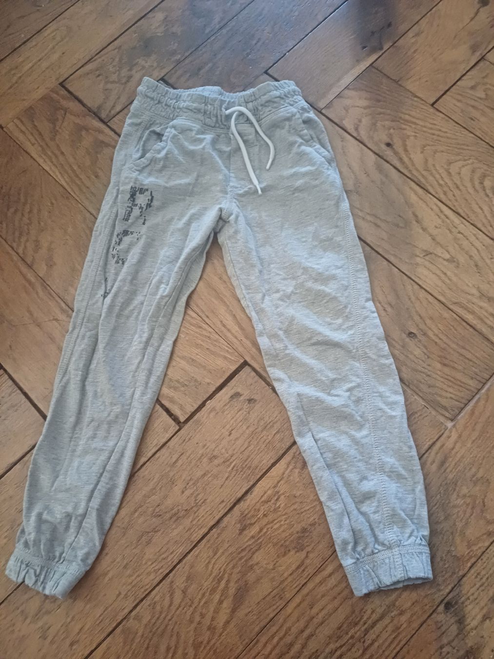 Pantaloni: Trainerhose Grösse 116 von OVS – Usato da Schönenwerd venduto da pomodor