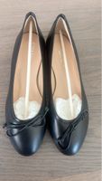 Schwarze Ballerinas aus Leder Gr. 38: Nie getragen!