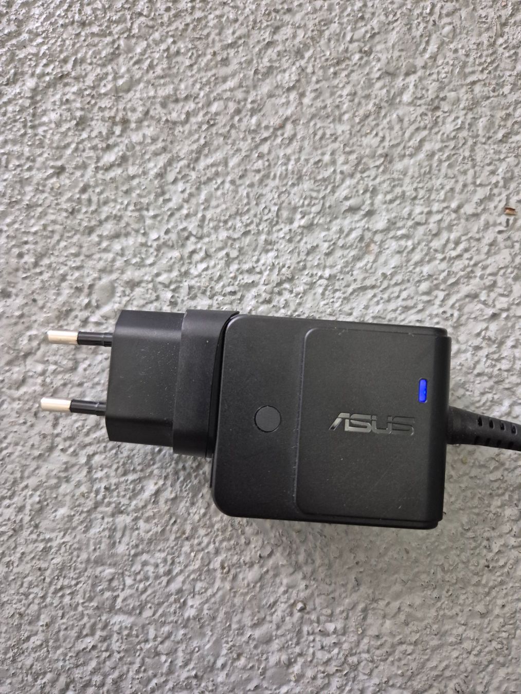 Asus Caricabatterie: Asus Laptop Netzteil, Model AD891M21 – Usato da Domat Ems venduto da tchnesa 1
