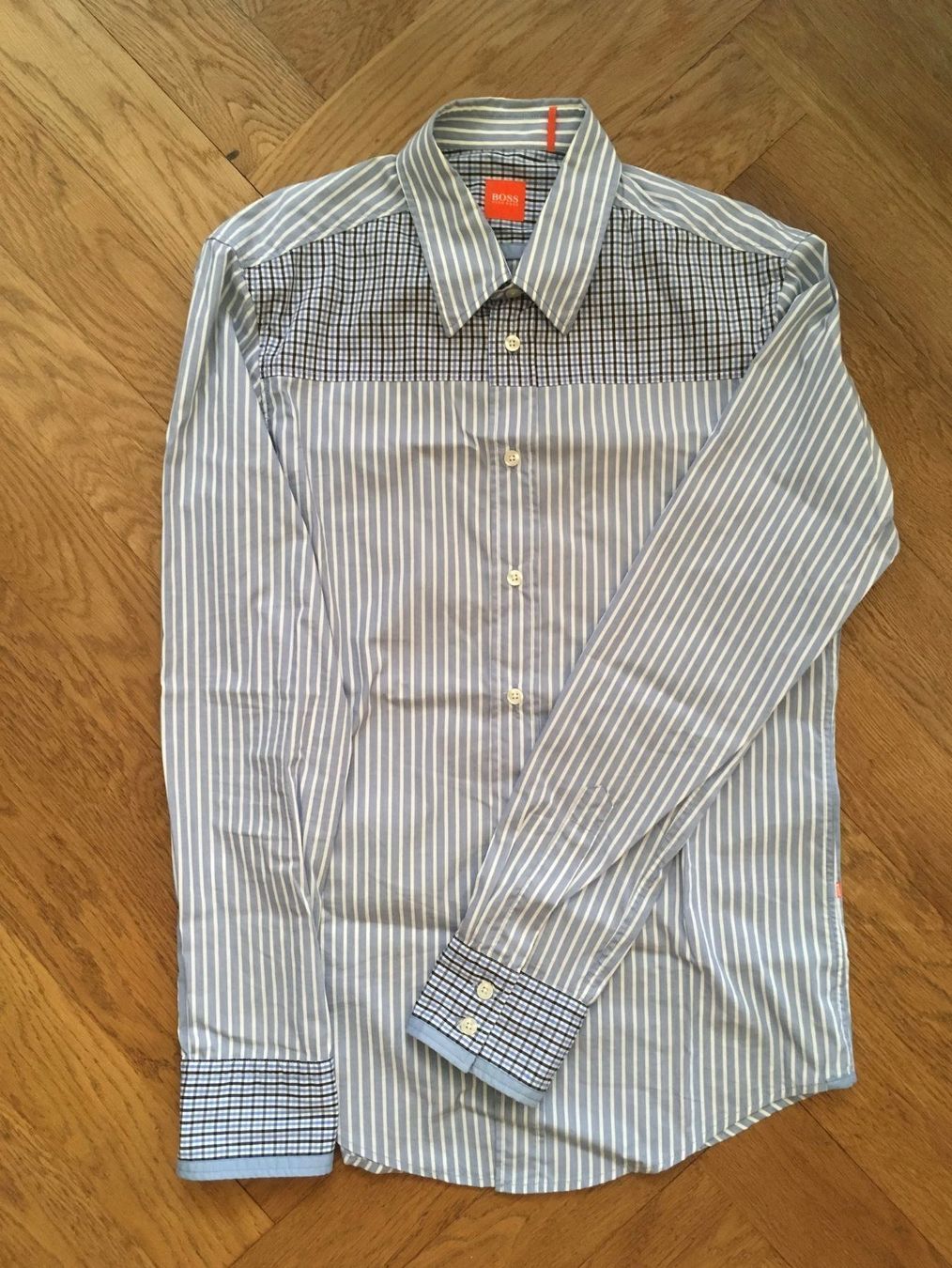 Hugo Boss Camicie: Chemise BOSS – Usato da LAUSANNE venduto da PUMPERNICKEL3