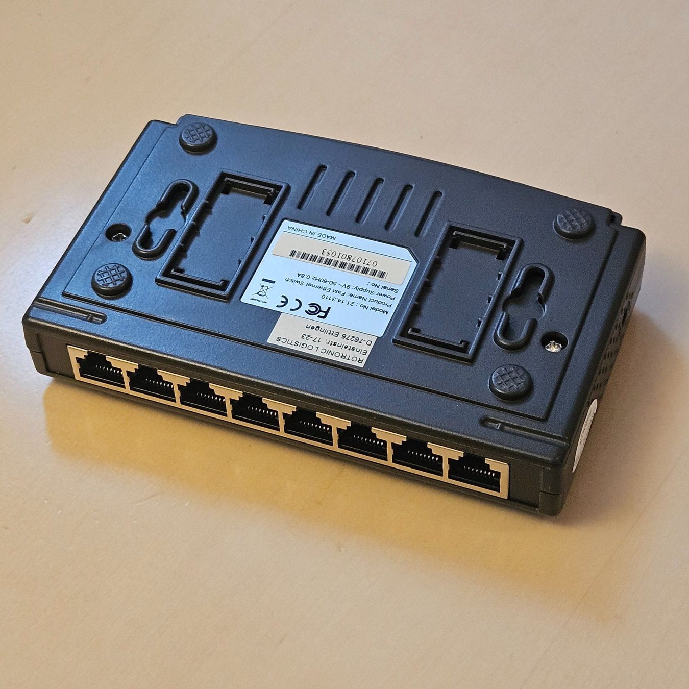 Hubs & Switches: Roline RS-105D; 8-Port Fast Ethernet Switch – Gebraucht aus Wettingen von Christianv 5
